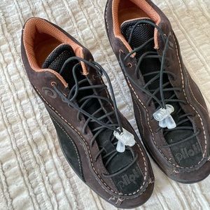 Piloti competition driving shoes.  Men’s size 8. Brown suede.